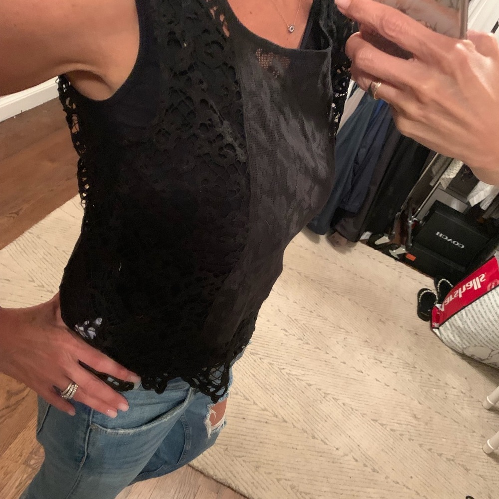 🔥Deal🔥Black lace sleeveless blouse - Picture 2 of 5